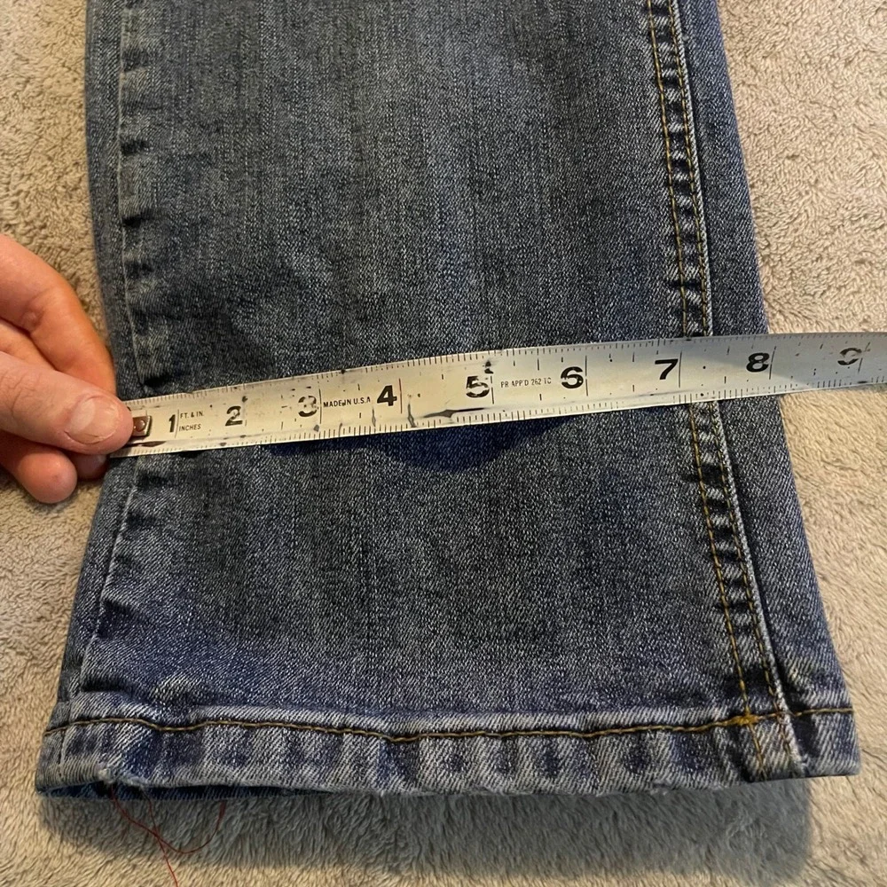 IZOD Jeans Mens 36x32 Blue Relaxed Fit Straight Leg Denim Stretch Medium Wash